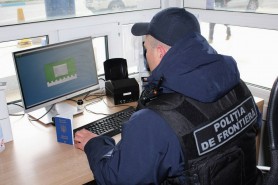 Un ucrainean a încercat să traverseze frontiera cu R. Moldova conducând în baza unui permis falsificat